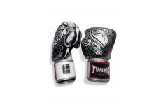 Боксерские перчатки Twins Special FBGV52 Dragon white silver 16 oz