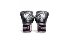 Боксерские перчатки Twins Special FBGV52 Dragon white silver 14 oz