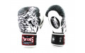 Боксерские перчатки Twins FBGVL50 white 12 oz